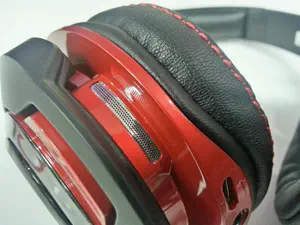 The dual mic port of the Creative Sound Blaster EVO.